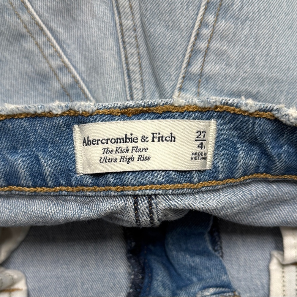 {A&F} "The Kick Flare Ultra High Rise" Bootcut Boot Cut Stretch Denim Jeans - Picture 5 of 6